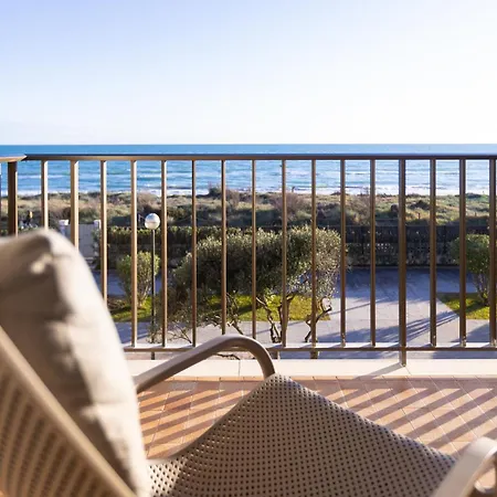 Lets Holidays Front In Mar, Pine Apartment