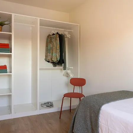 Lets Holidays Front In Mar, Pine Apartment *